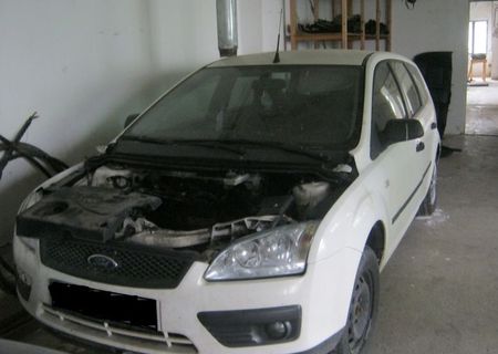 Dezmembrez Ford Focus 2 1,6 TDCI