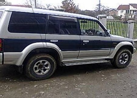 Dezmembrez Mitsubishi Pajero 2.8