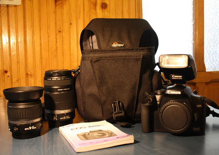 DSLR Canon 1000D + EFS 55- 250mm Lens + Speedlite 270EX Flash