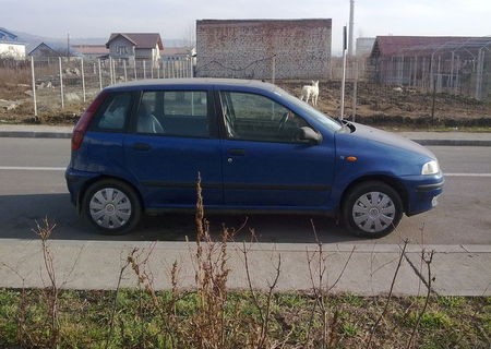 FIAT PUNTO 1995.