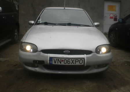 Ford Escort 1998 1.6 16v Benzina GPL