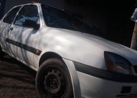 ford fiesta 2000