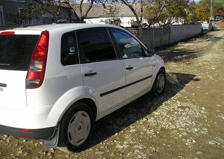 Ford Fiesta 2004