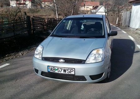 Ford Fiesta 2004