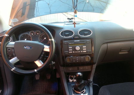 Ford Focus Ghia