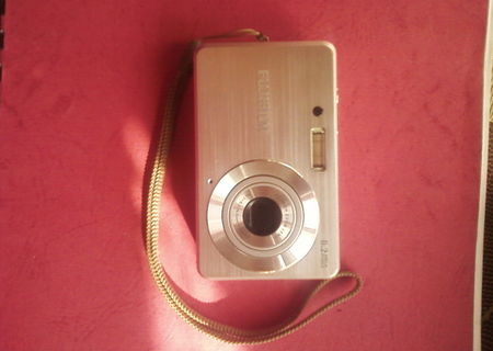 fuji finepix j10