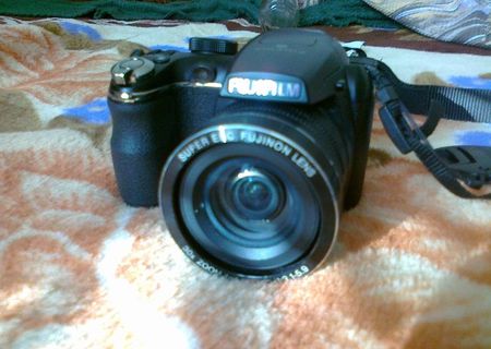 FUJIFILM S4500