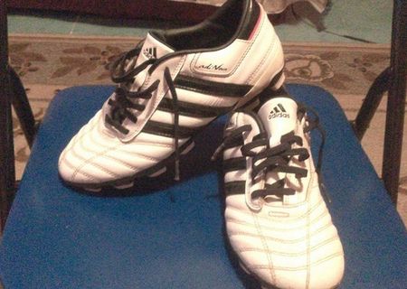 ghete de fotbal addidas