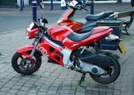 gilera dna 125cm3 2002