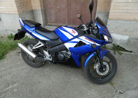 honda cbr125rw 2009