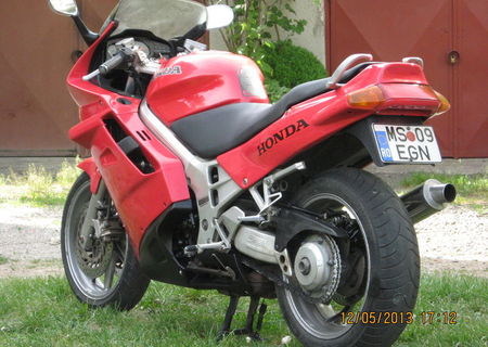 Honda VFR 750F