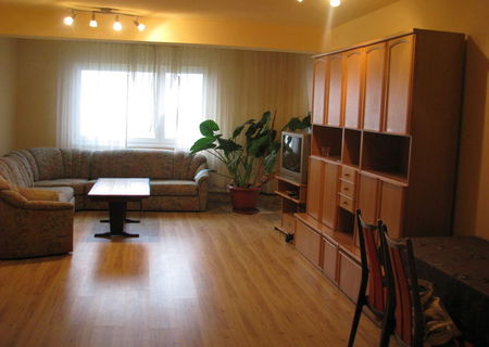 Inchiriere apartament 3 camere