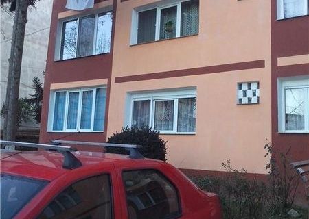 inchiriez apartament