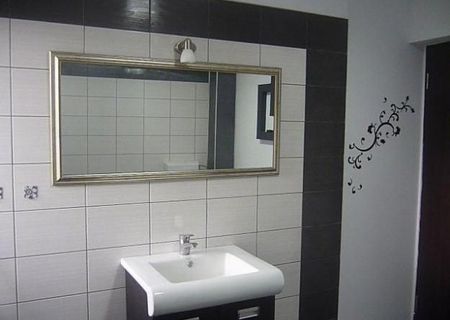 inchiriez apartament in vila