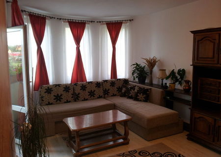 Inchiriez apartament in zona cu spatiu verde si loc de joaca copii