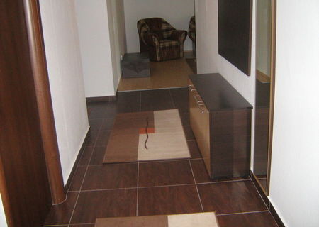 Inchiriez apartament Otopeni