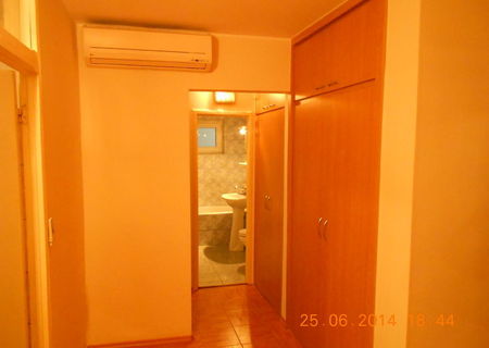 Inchiriez apartament zona Scupi-Mall