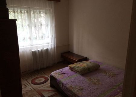 Inchiriez in regim hotelier apartament 2camere zona Satul de Vacanta