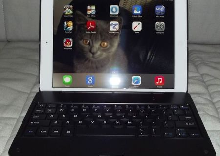 iPad Air 16GB cu tastatura bluetooth