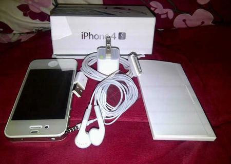 Iphone 4s 32gb!! Liber de retea !! stare impecabila !!