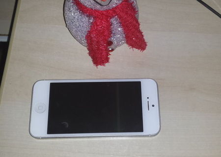 Iphone 5 16G (poze) codat icloud/piese 350neg