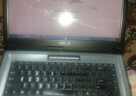 laptop Asus utilizat