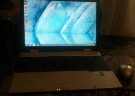 Laptop Esprimo Mobile V6535