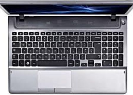 Laptop samsung procesor 2.5,i5, 1 tb,8 gb ram,2 gb placa video ati rad