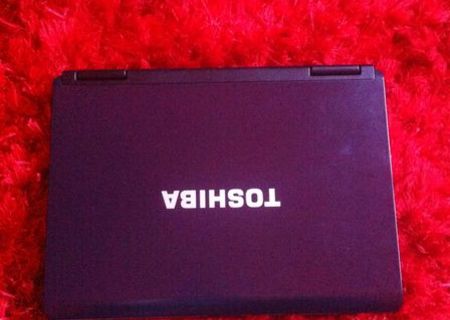 Laptop TOSHIBA Satellite L40-14B