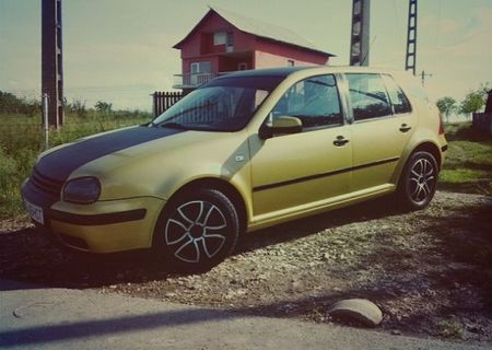 Masina golf 4