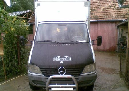 Mercedes-Sprinter 413