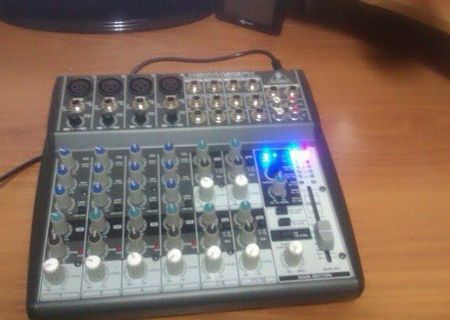 Mixer Dj Behringer made in Germany