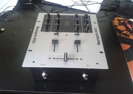 Mixer Numark m101