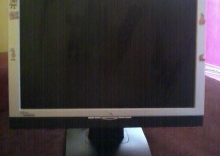 monitor fujitsu siemens 19''