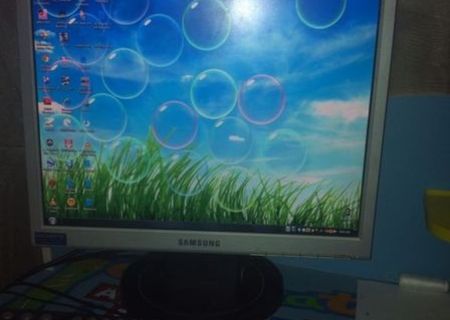 monitor LCD SAMSUNG 720n