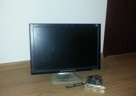 Monitor Packard Bell , Placa video , Rami!