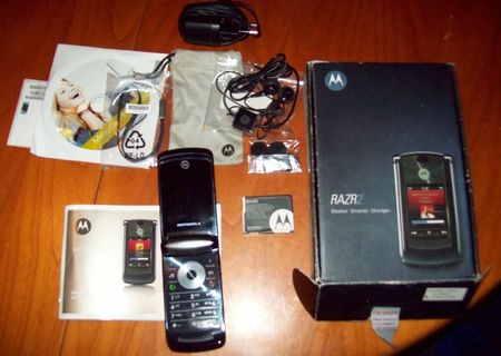 Motorola RAZR2 V8