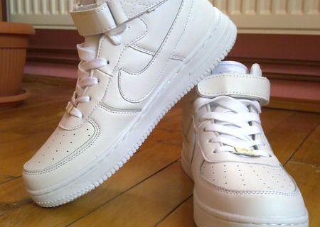 Nike Air Force 1