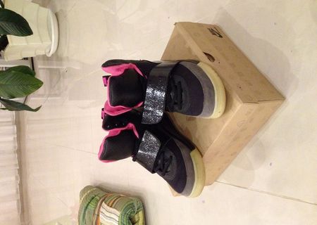 Nike Air Yeezy NOI