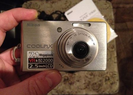 Nikon Coolpix S500