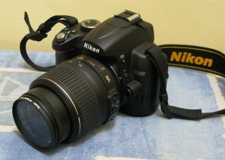 Nikon D 5000