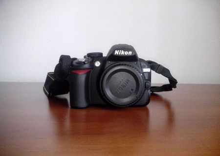 Nikon D3100 + kit + geanta + card 4gb