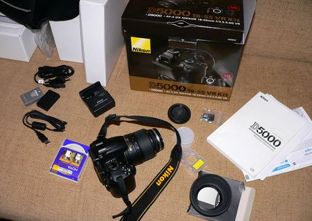 NikoN D5000