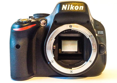 Nikon D5100 kit 18- 105mm VR AF- s DX