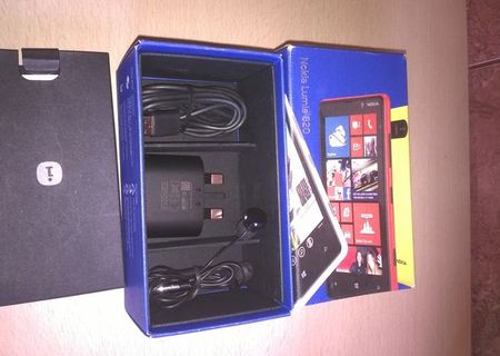 nokia lumia 520 in cutie,decodat.