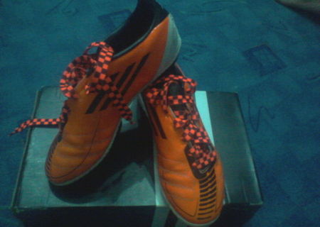 ocazie!!!ghete fotbal adidas f50