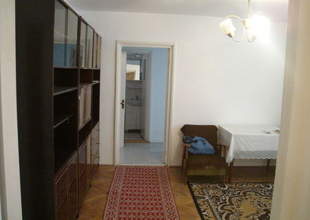 Ofer spre inchiriere apartament 3 camere, Darmanesti