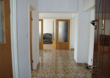 ofer spre inchiriere apartament ultracentral in Bacau