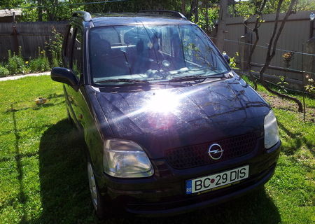 Opel agila 2002