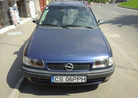 Opel Astra Caravan